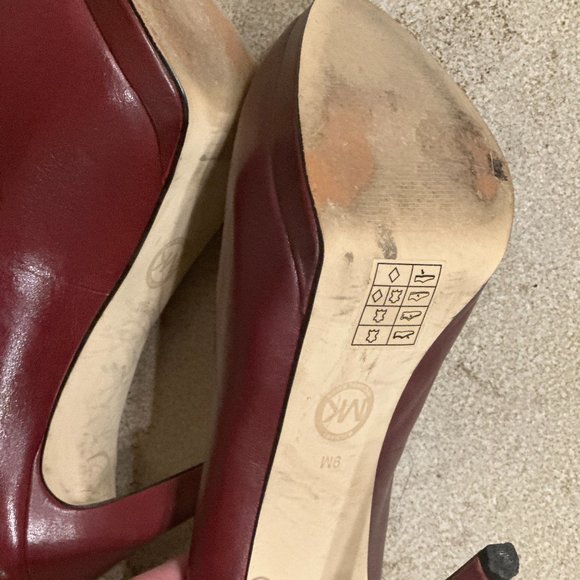 MICHAEL KORS ANTOINETTE LUGGAGE GOLD PADLOCK MK LOGO - Cranberry - Worn Once - Picture 4 of 5